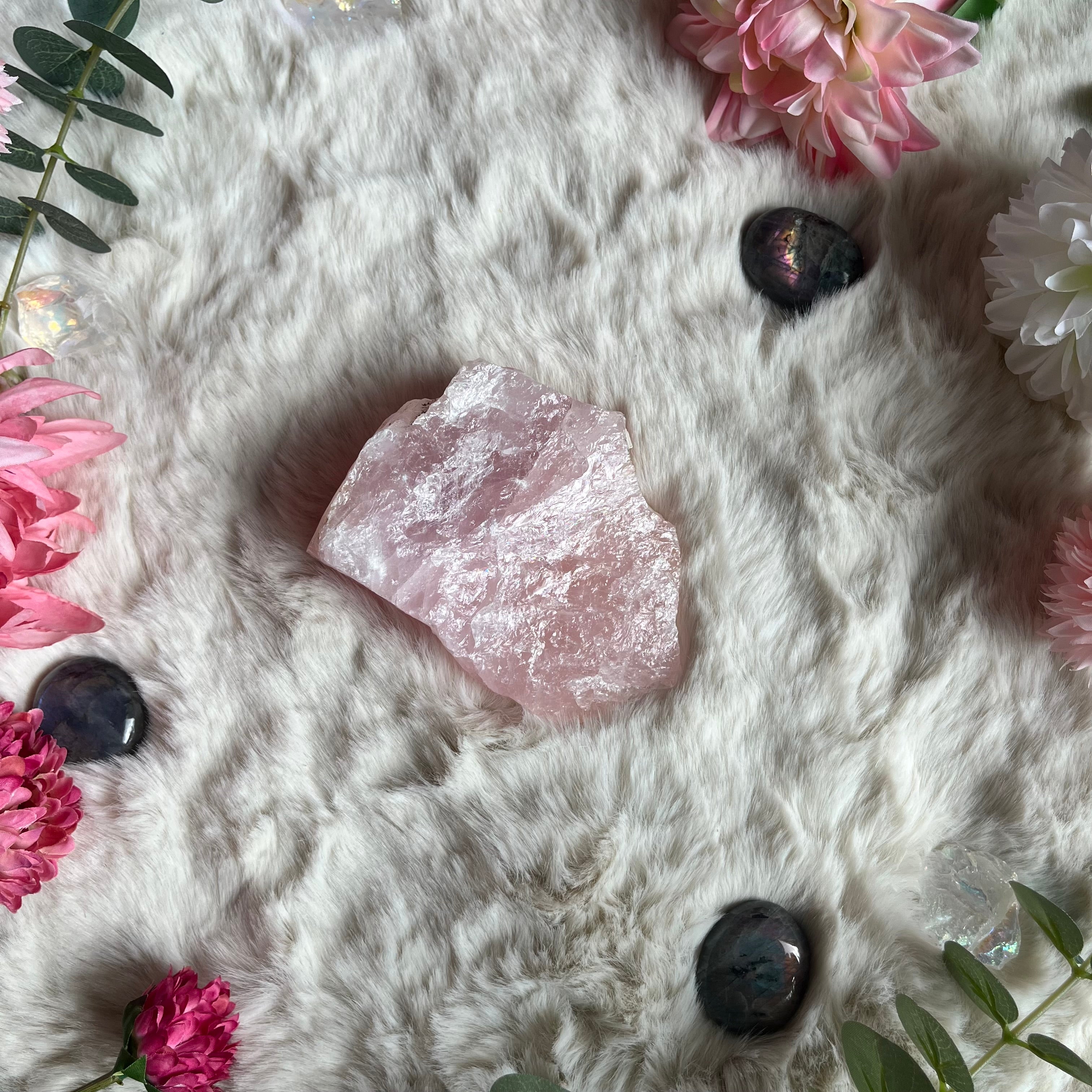 Rosenquarz Rohstein 68