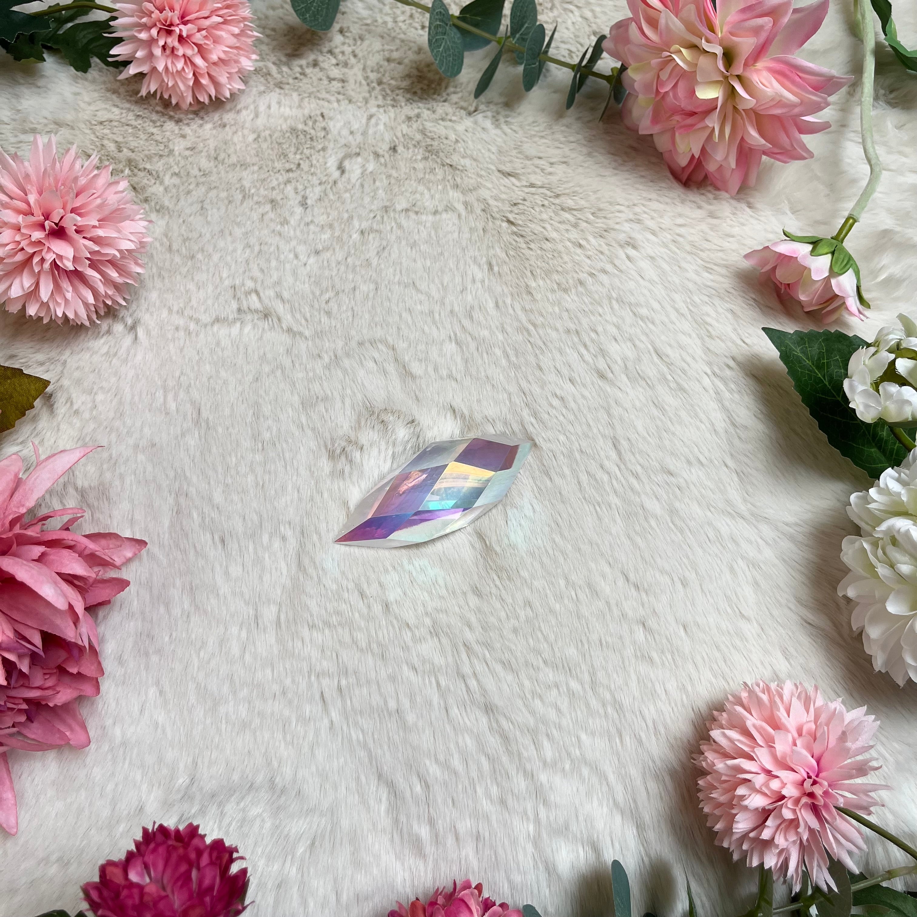 Angel Aura Quarz Doppelender facettiert 124