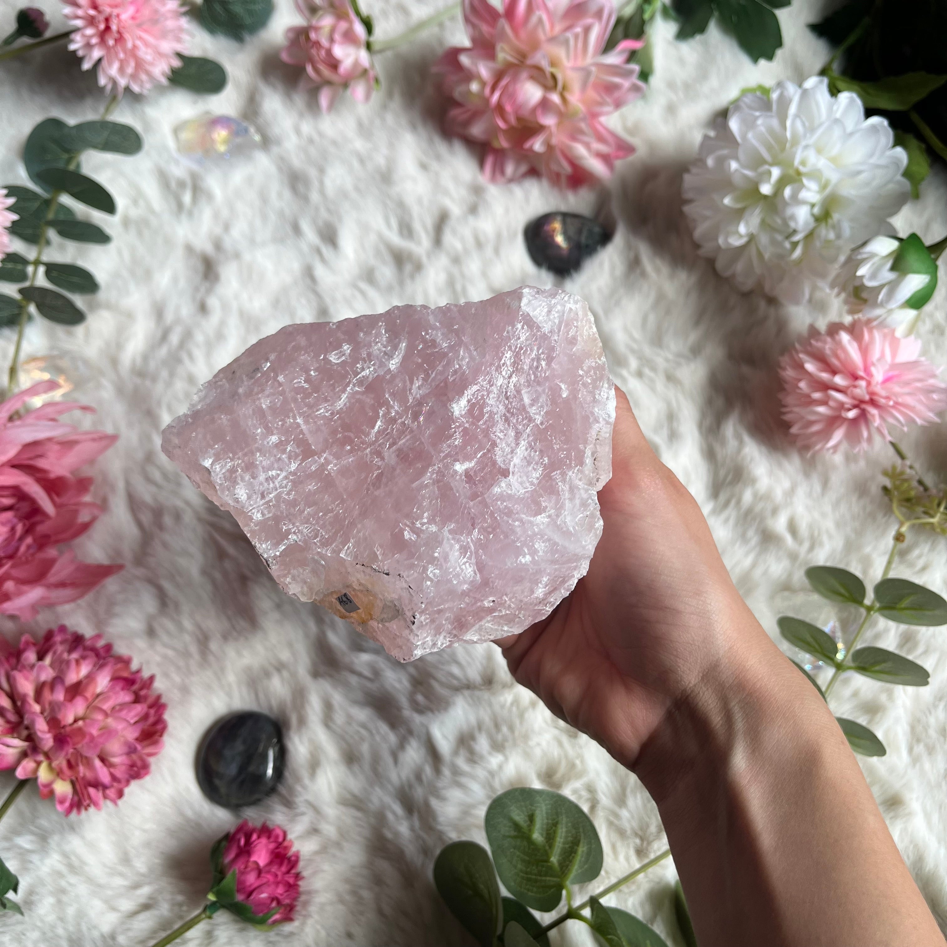 Rosenquarz Rohstein 68