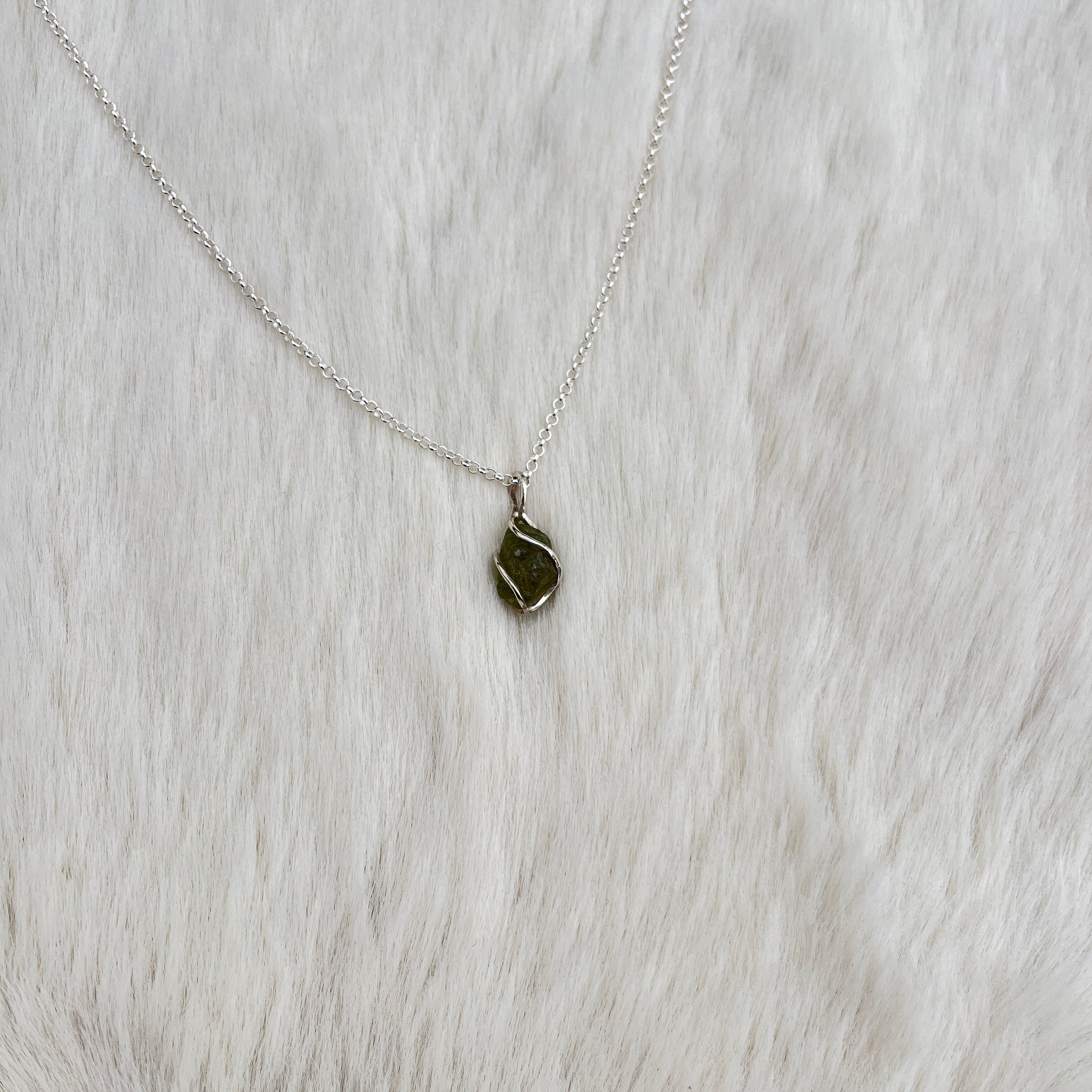 Peridot Anhänger Silber 18