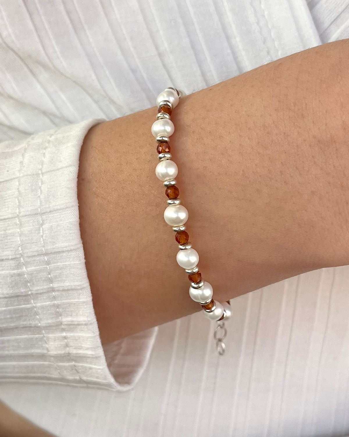 Perlen Armband mit Orangenem Granat