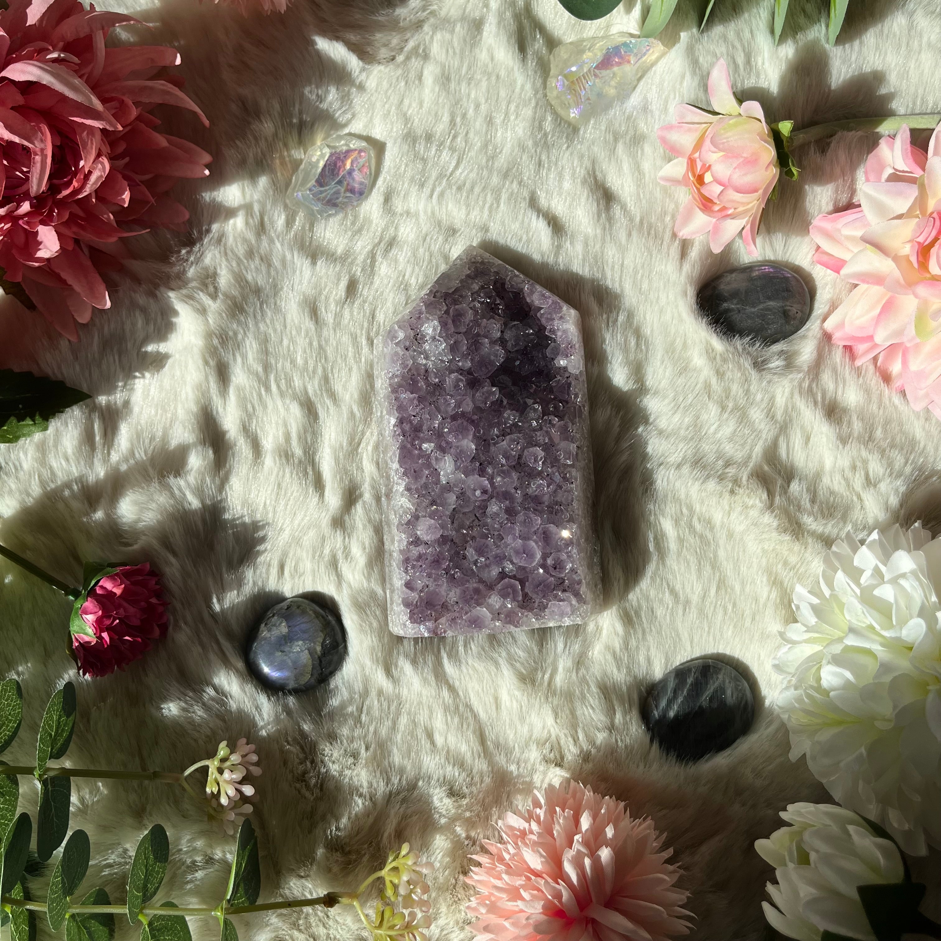 Amethyst Turm 64