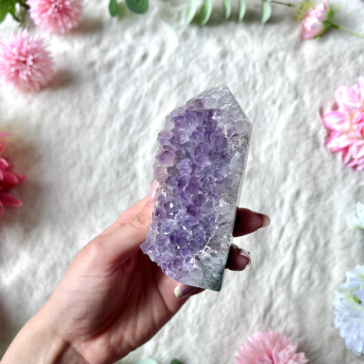Amethyst druzy Turm 328-330