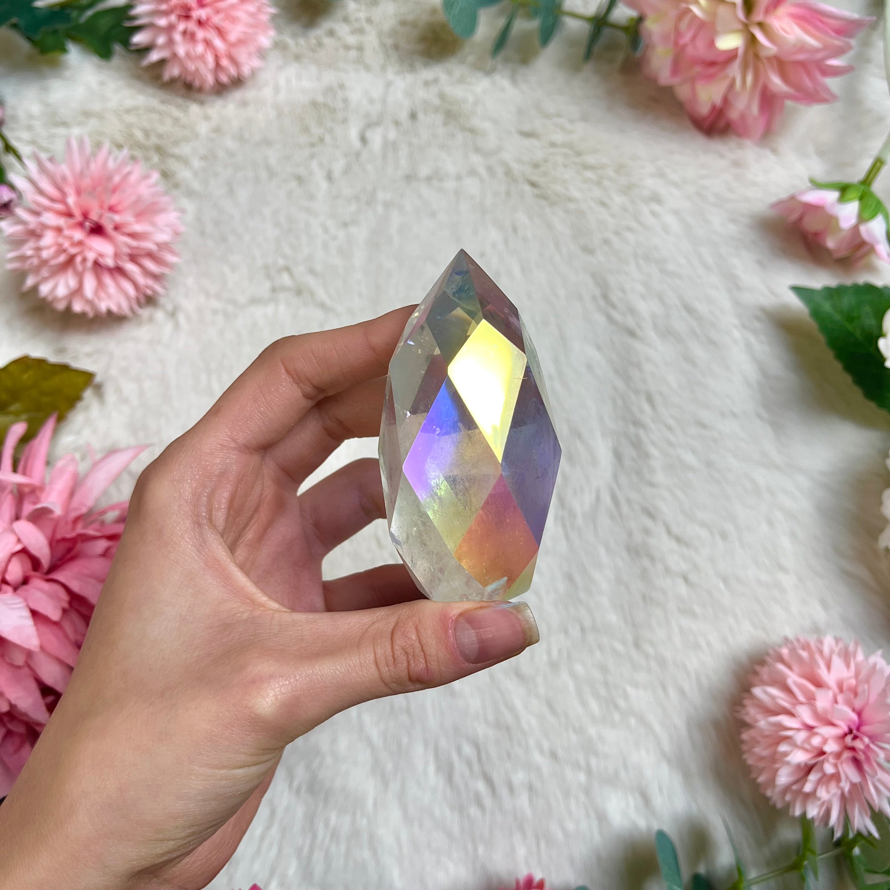 Angel Aura Quarz Spitze facettiert 124
