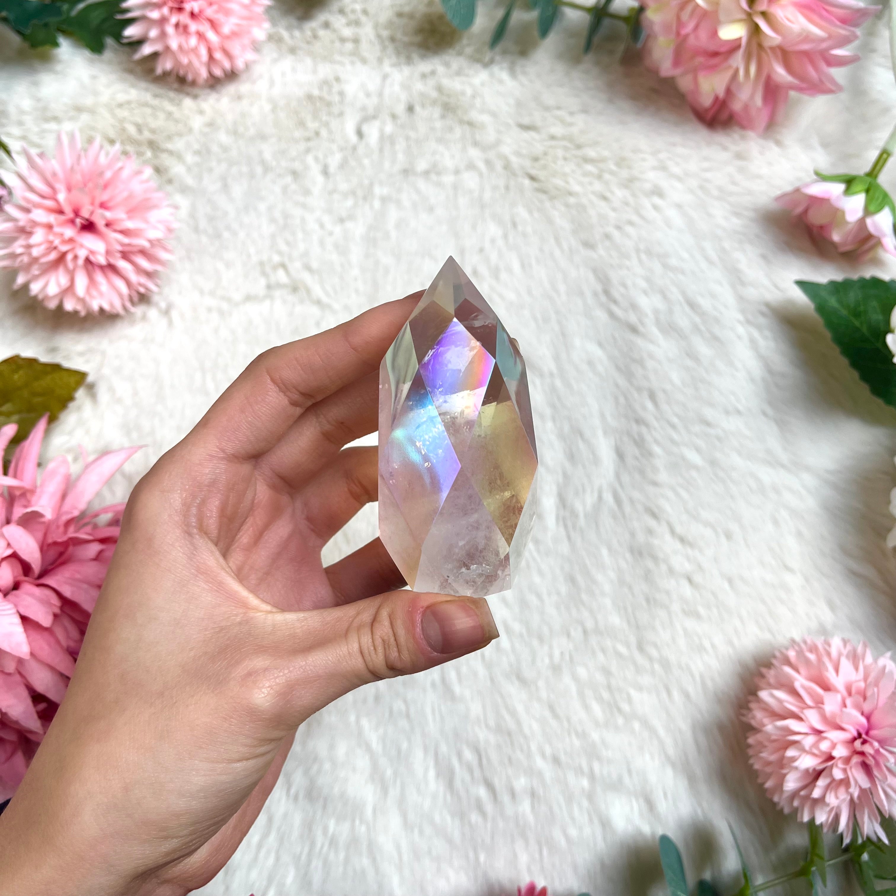 Angel Aura Quarz Spitze facettiert 124