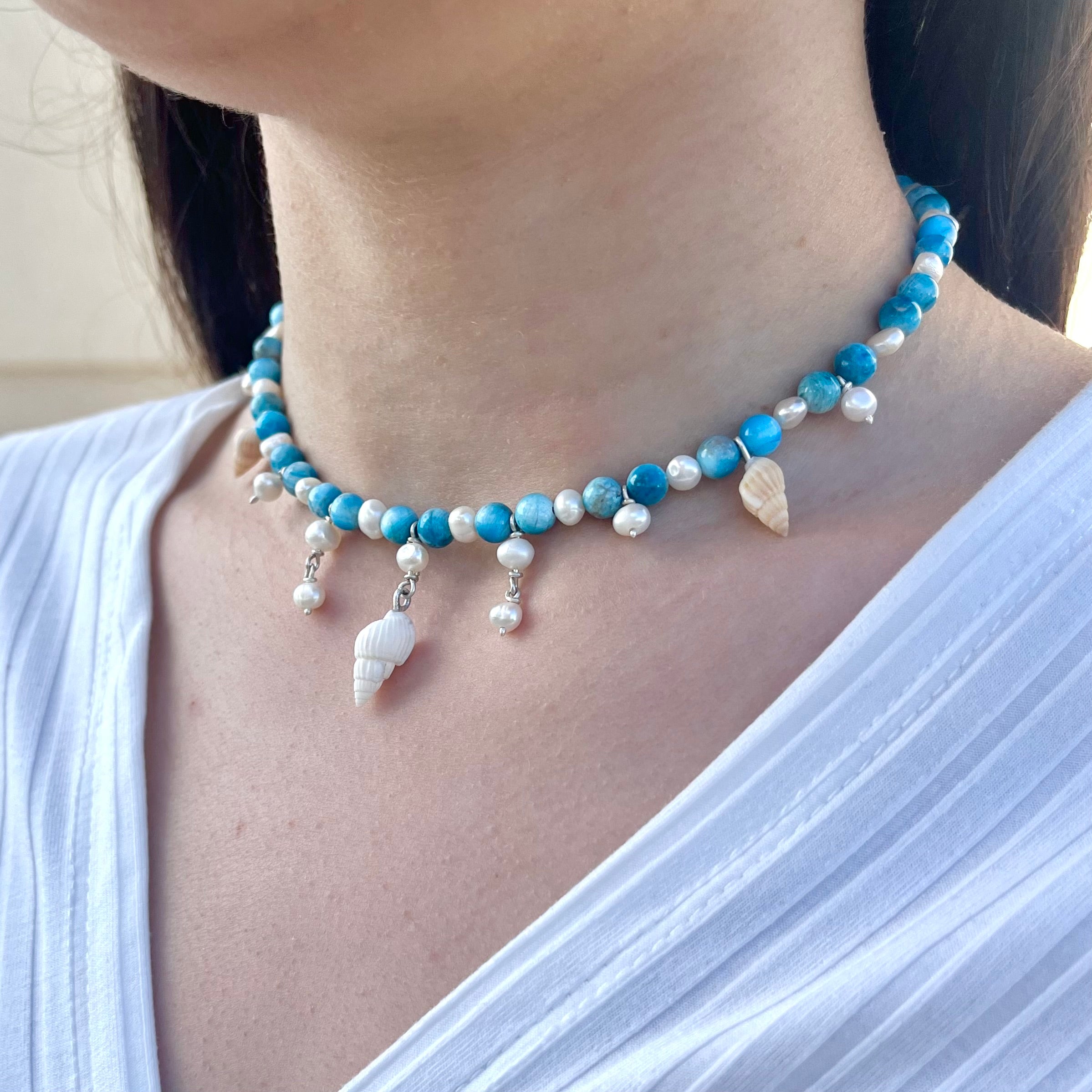 Collier mit Muschel, Apatit, süßwasser perlen