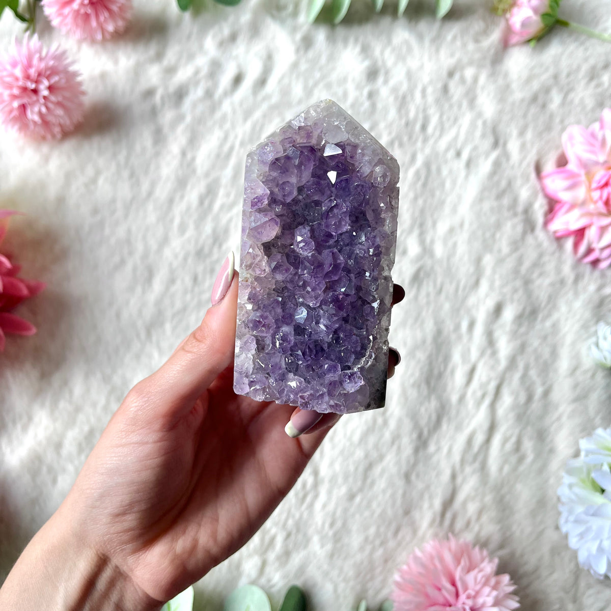 Amethyst druzy Turm 328-330