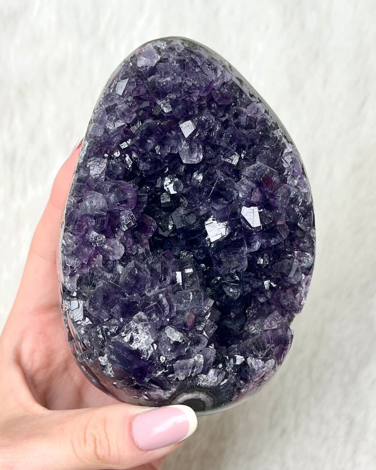 Amethyst Freiform Dunkel 496