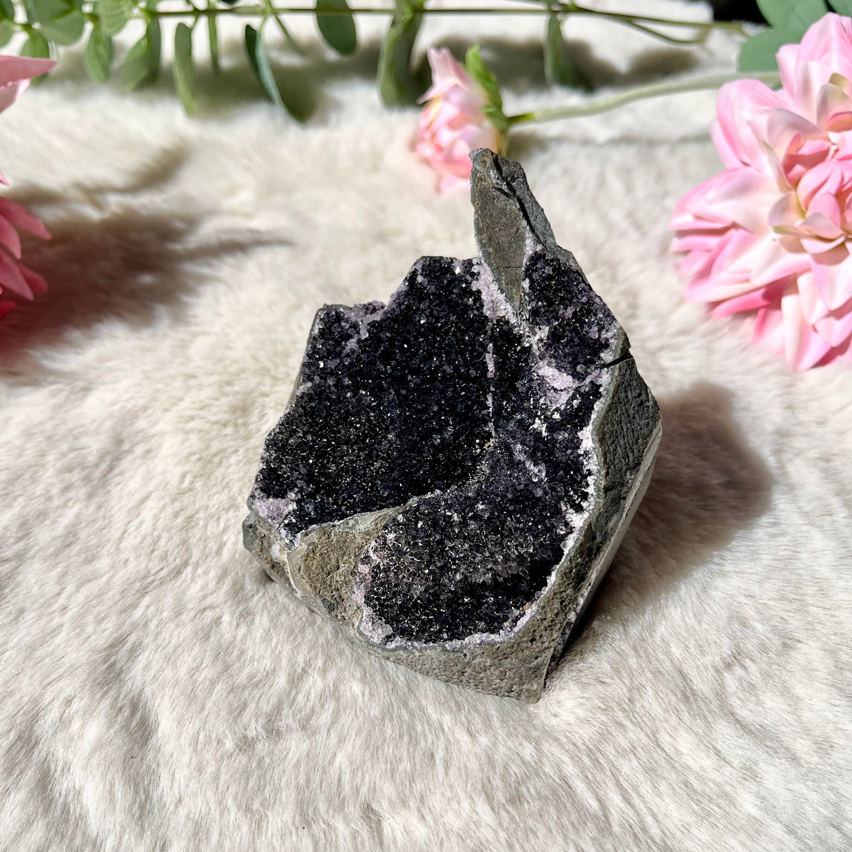 Schwarze Amethyst Stufe 311