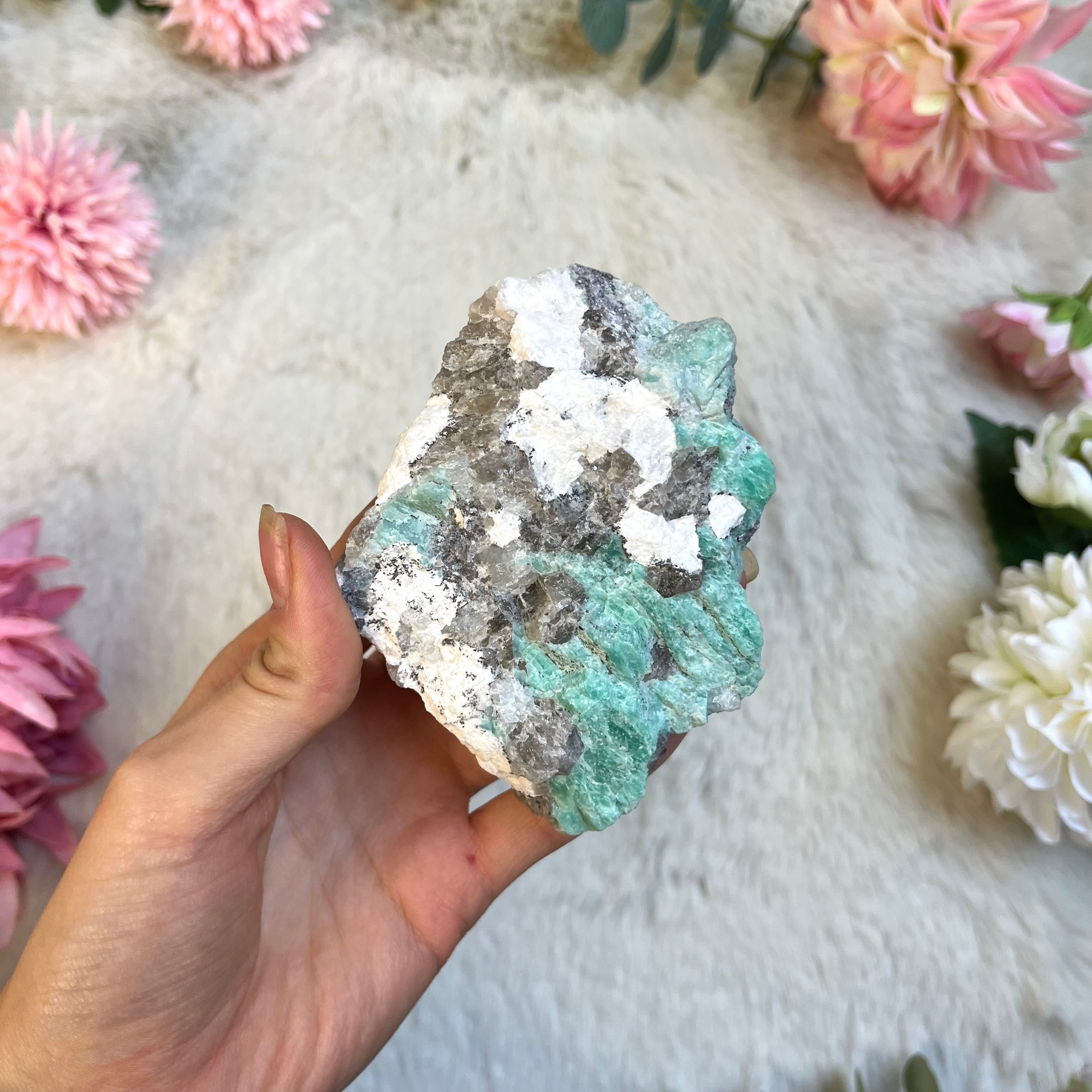 Amazonit Rohstein 73