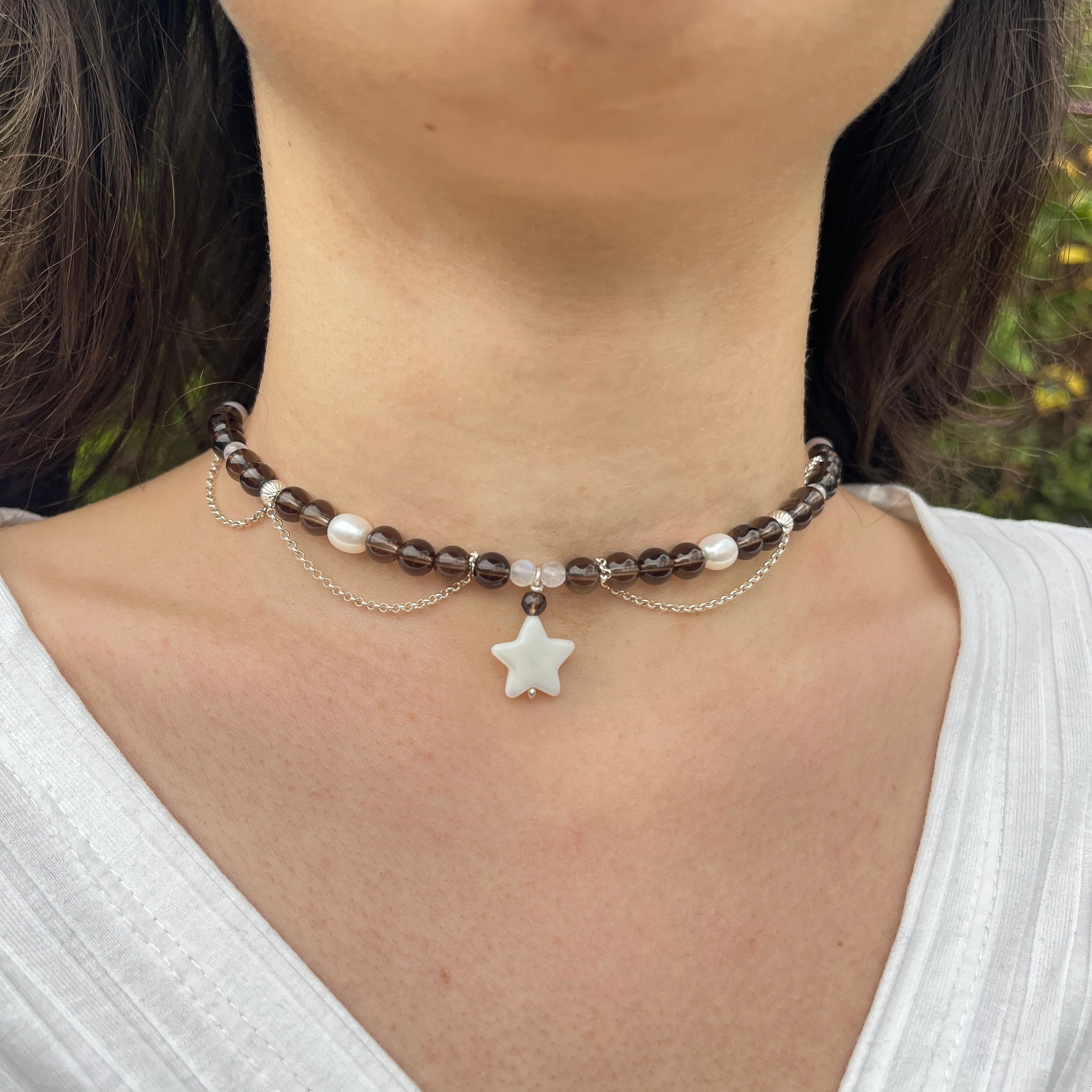 Collier mit Perlmutt stern, Rauchquarz, mondstein und süßwasser perlen