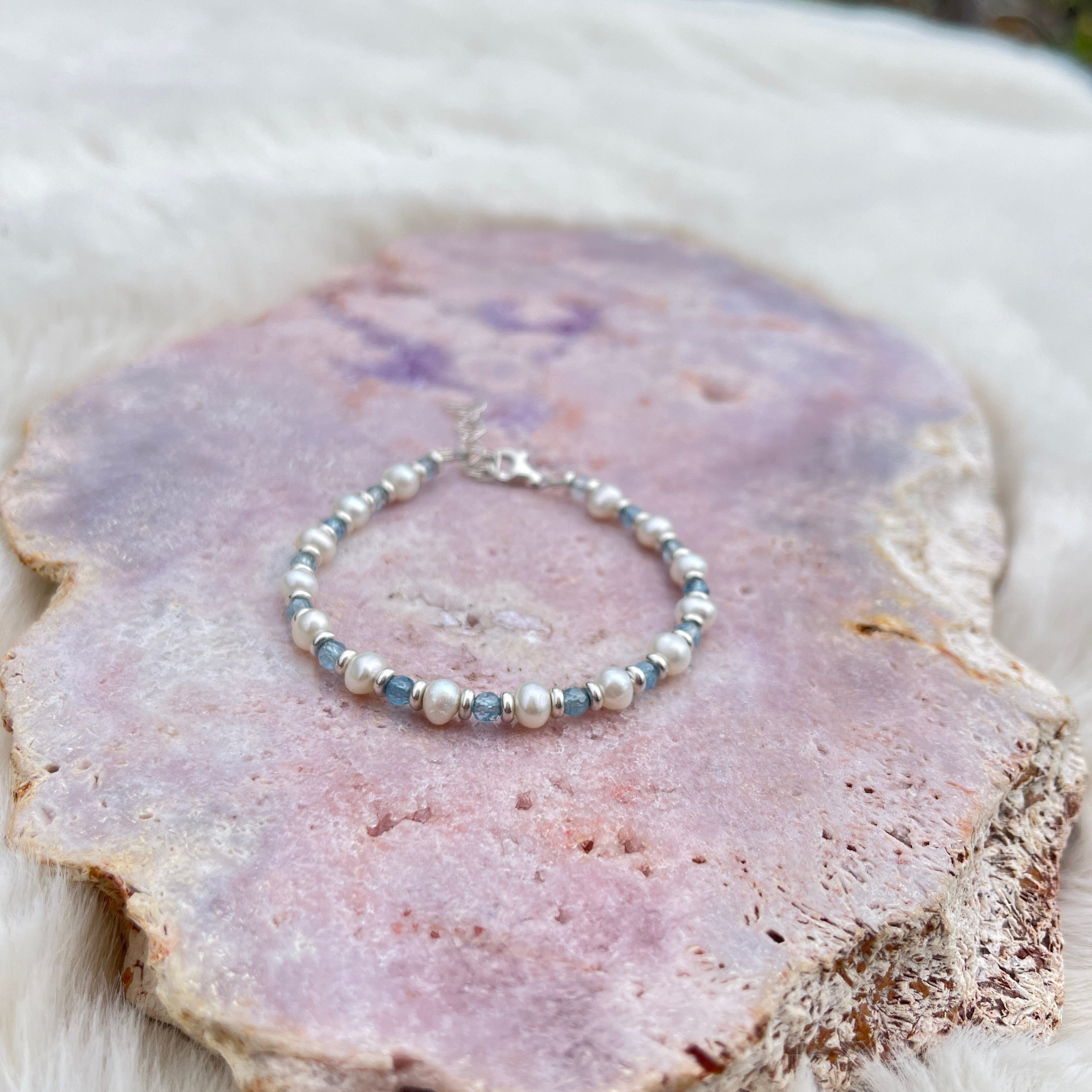 Perlen Armband mit Aquamarin